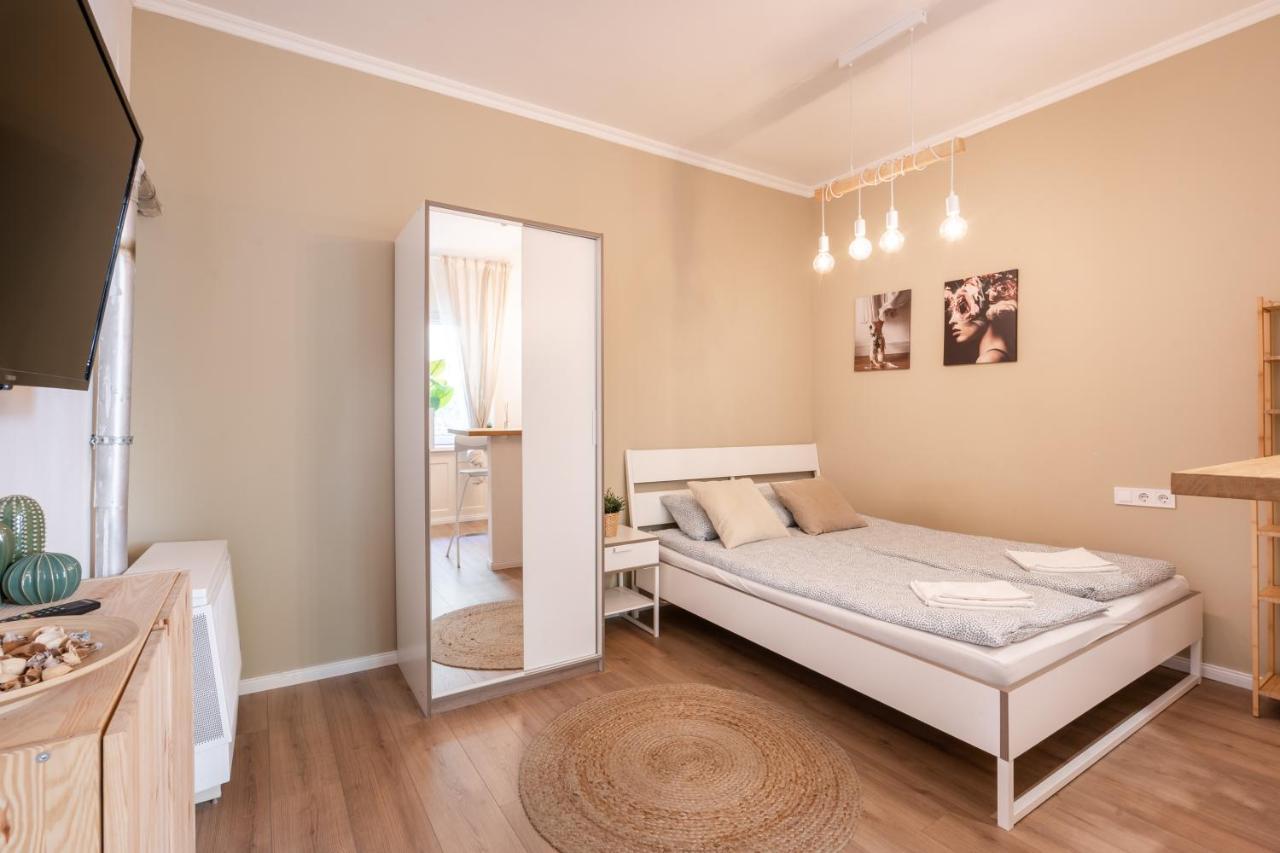 D71 Superior Apartments, Best Location, By Bqa Budapeste Exterior foto